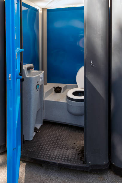 Portable Toilet Options We Offer in Elba, AL